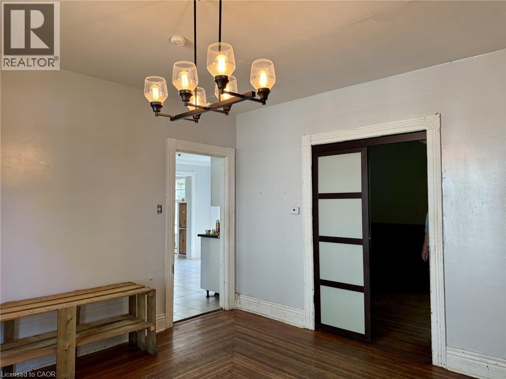 54 ELLIS Street - 5
