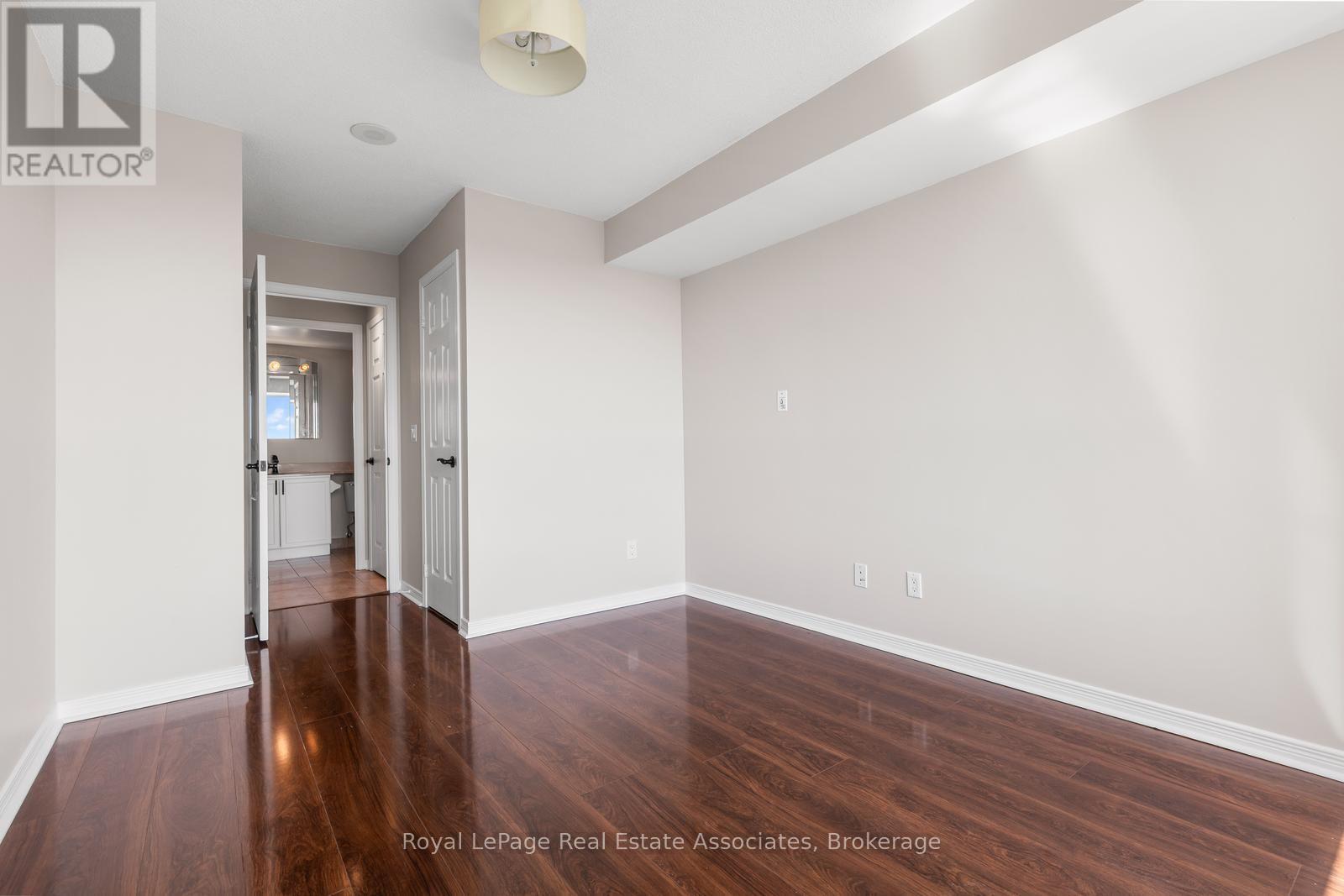 #1707 4889 KIMBERMOUNT AVENUE - 18