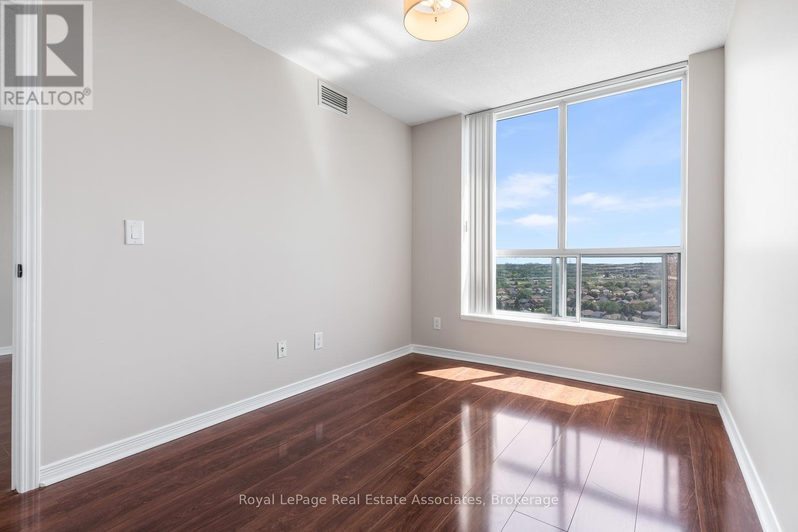 #1707 4889 KIMBERMOUNT AVENUE - 24