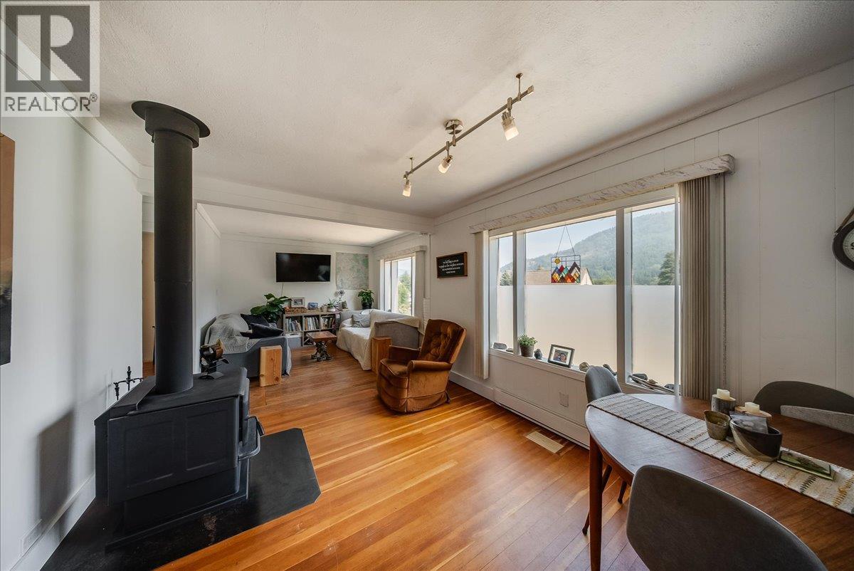 795 Kipling Street - 4