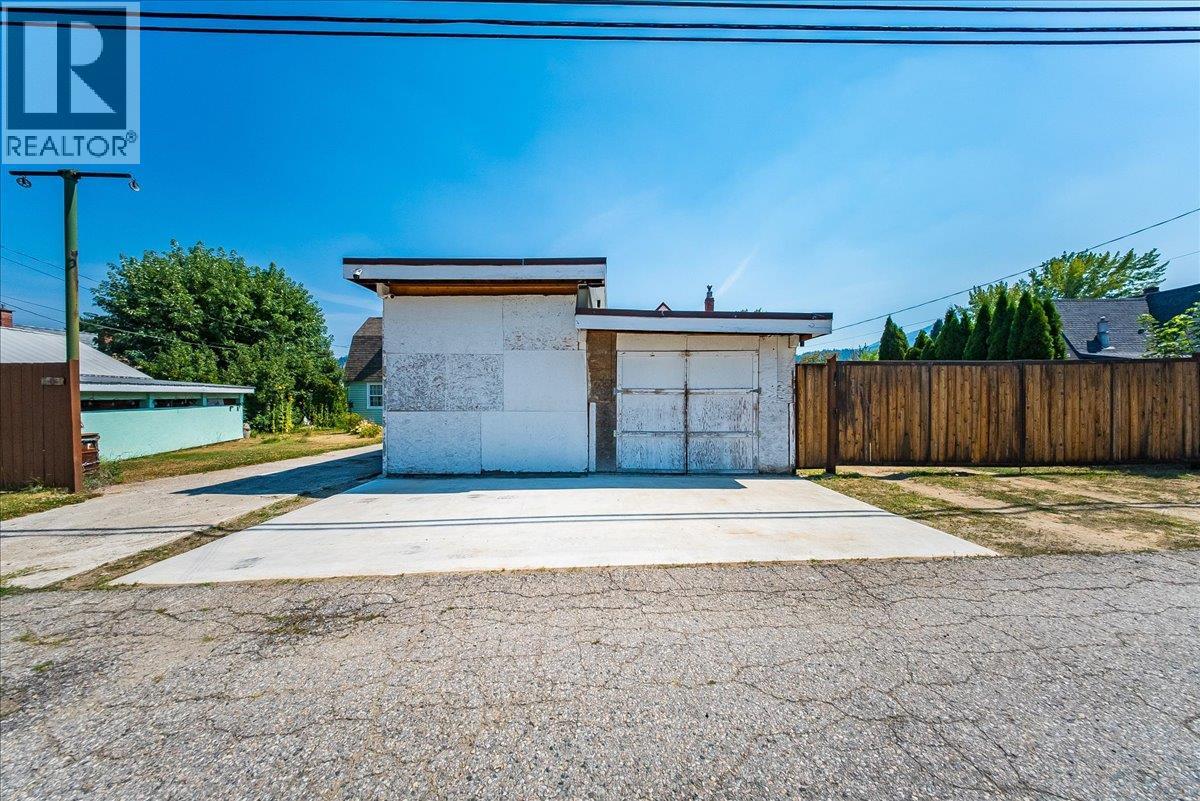 795 Kipling Street - 36