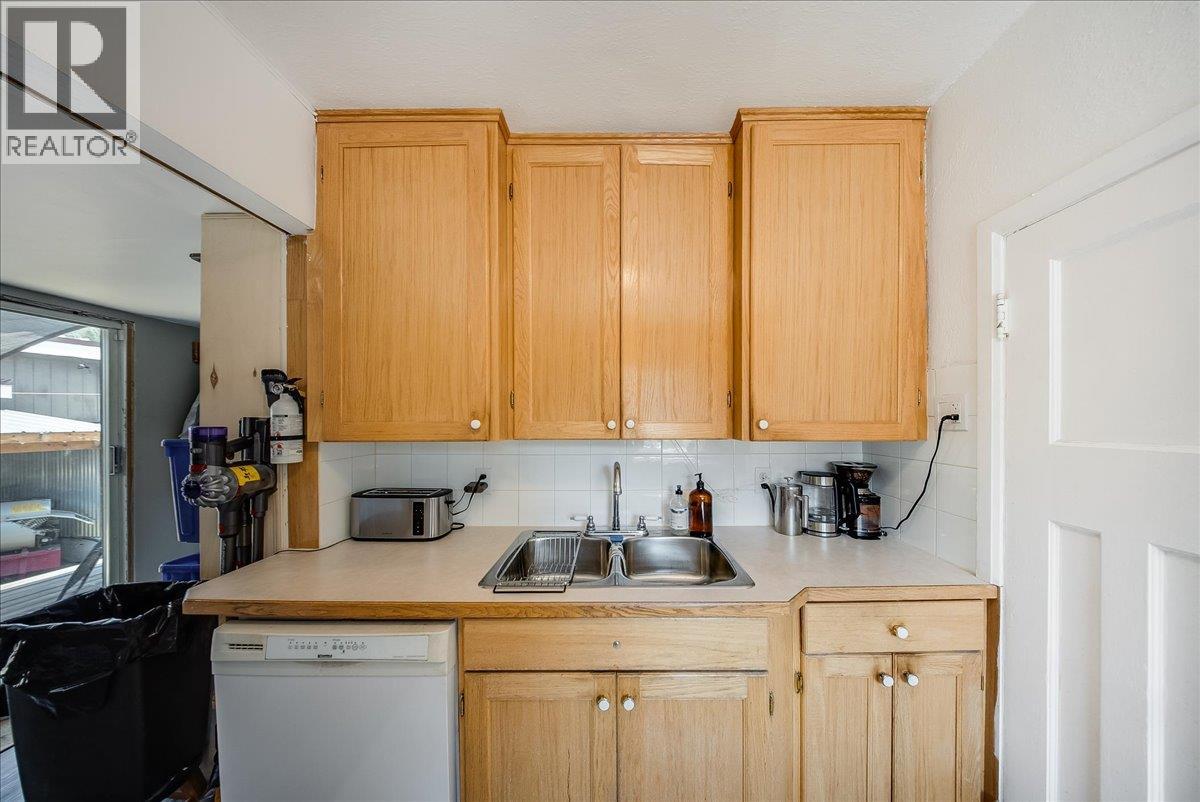 795 Kipling Street - 19