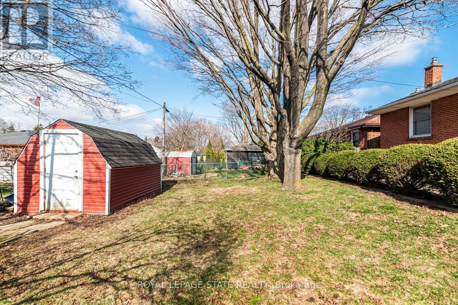 124 BROKER DRIVE - 37