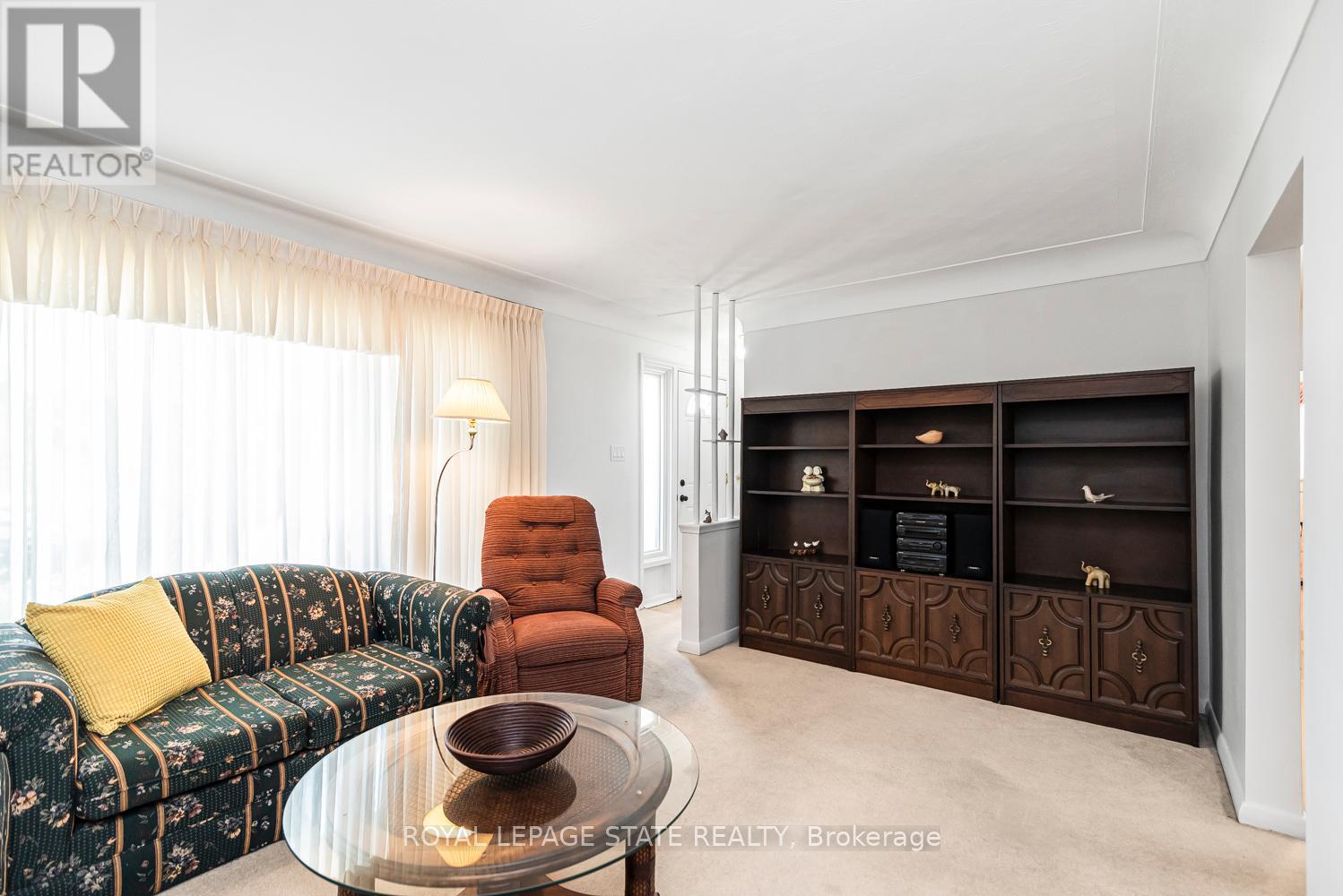 124 BROKER DRIVE - 8