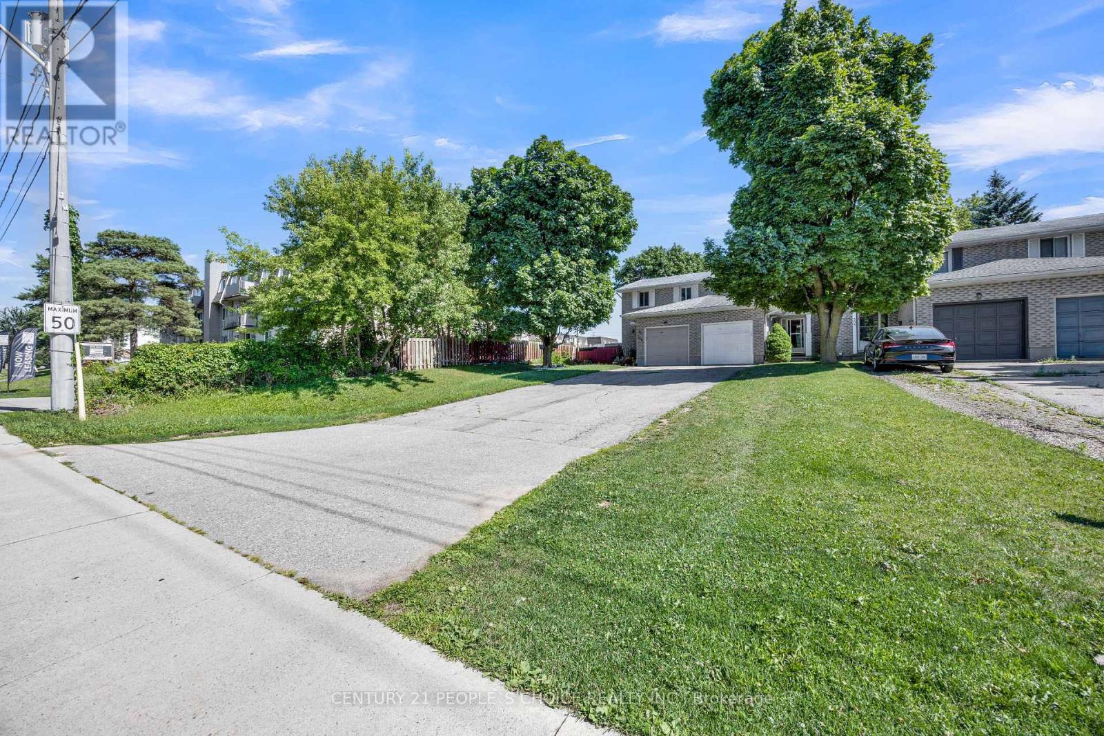307 CLYDE ROAD — photo 3