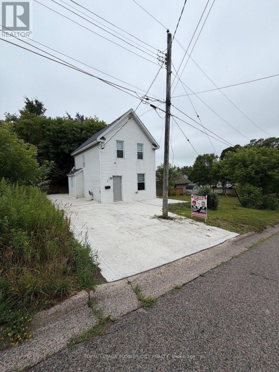 7 HEARST STREET - 2