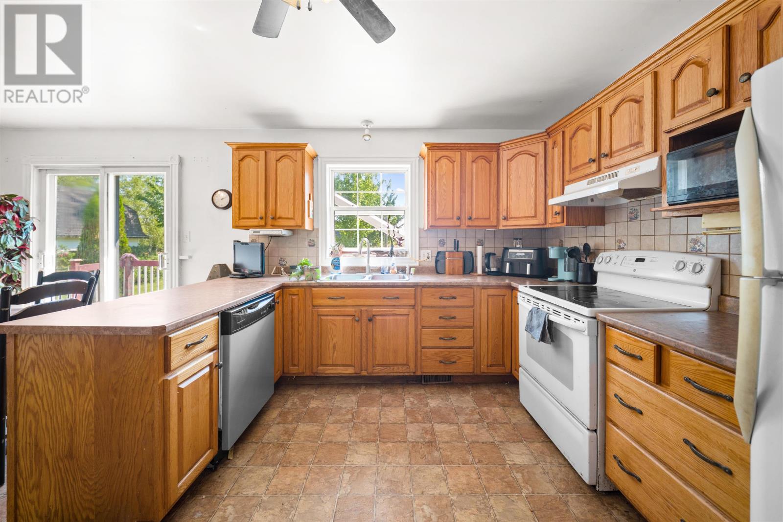 370 Diversion Road - 37