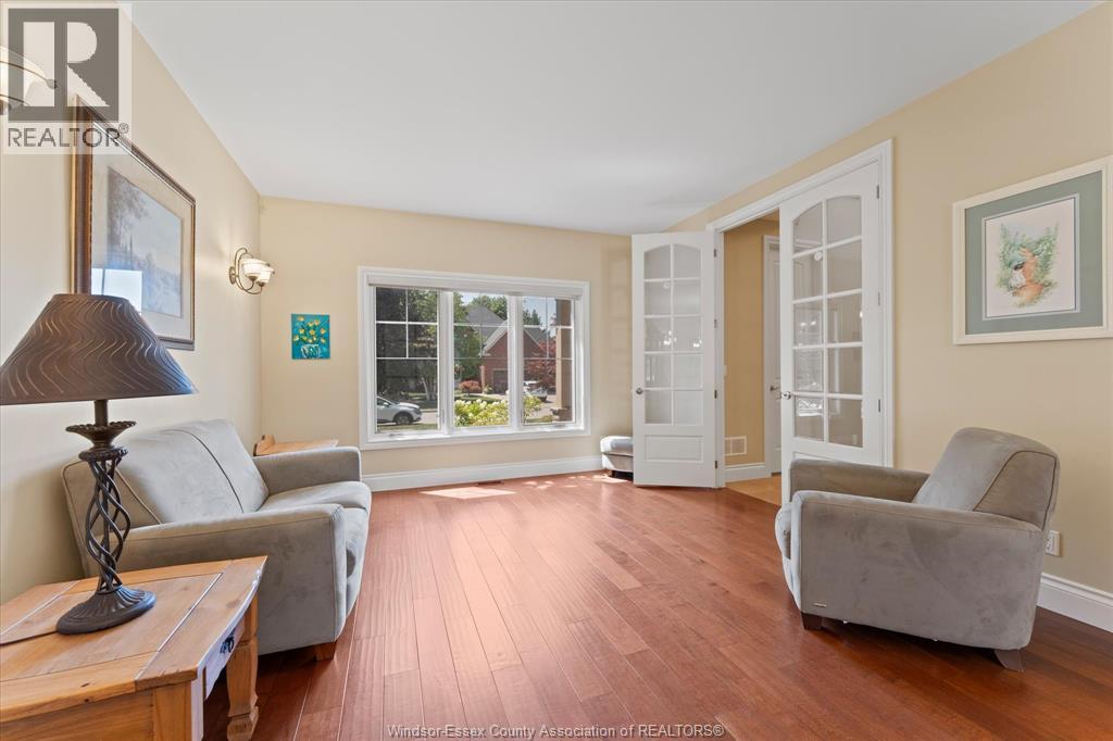 1108 REGENCY CRESCENT - 7