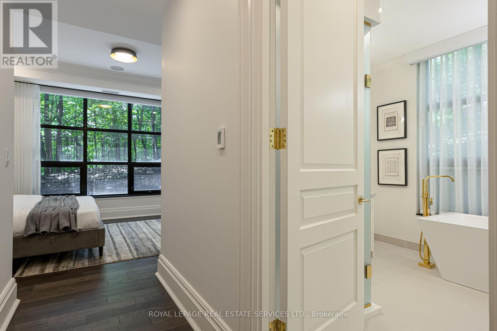 #203 200 RUSSELL HILL ROAD - 26