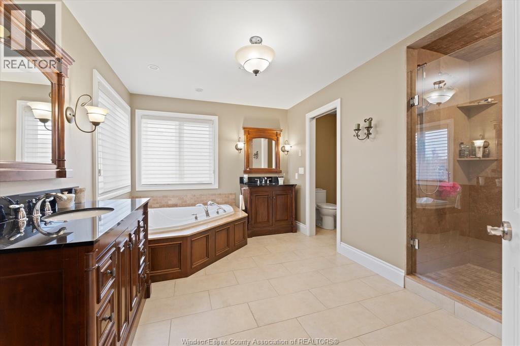 1108 REGENCY CRESCENT - 27