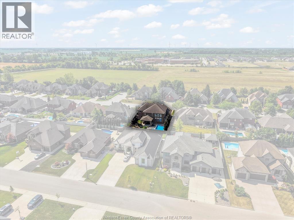 1108 REGENCY CRESCENT - 48
