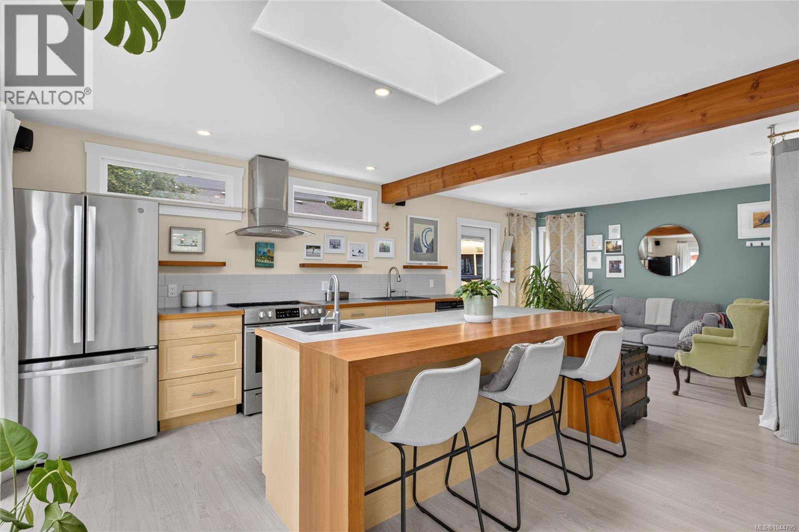 5674 Market St - 18