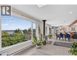 5674 Market St, Union Bay, BC V0R3B0 Photo 24