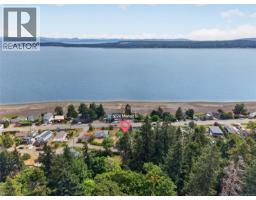 5674 Market St, Union Bay, BC V0R3B0 Photo 35