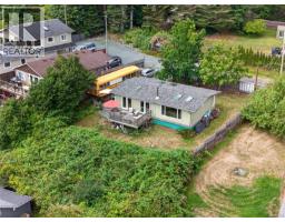 5674 Market St, Union Bay, BC V0R3B0 Photo 39
