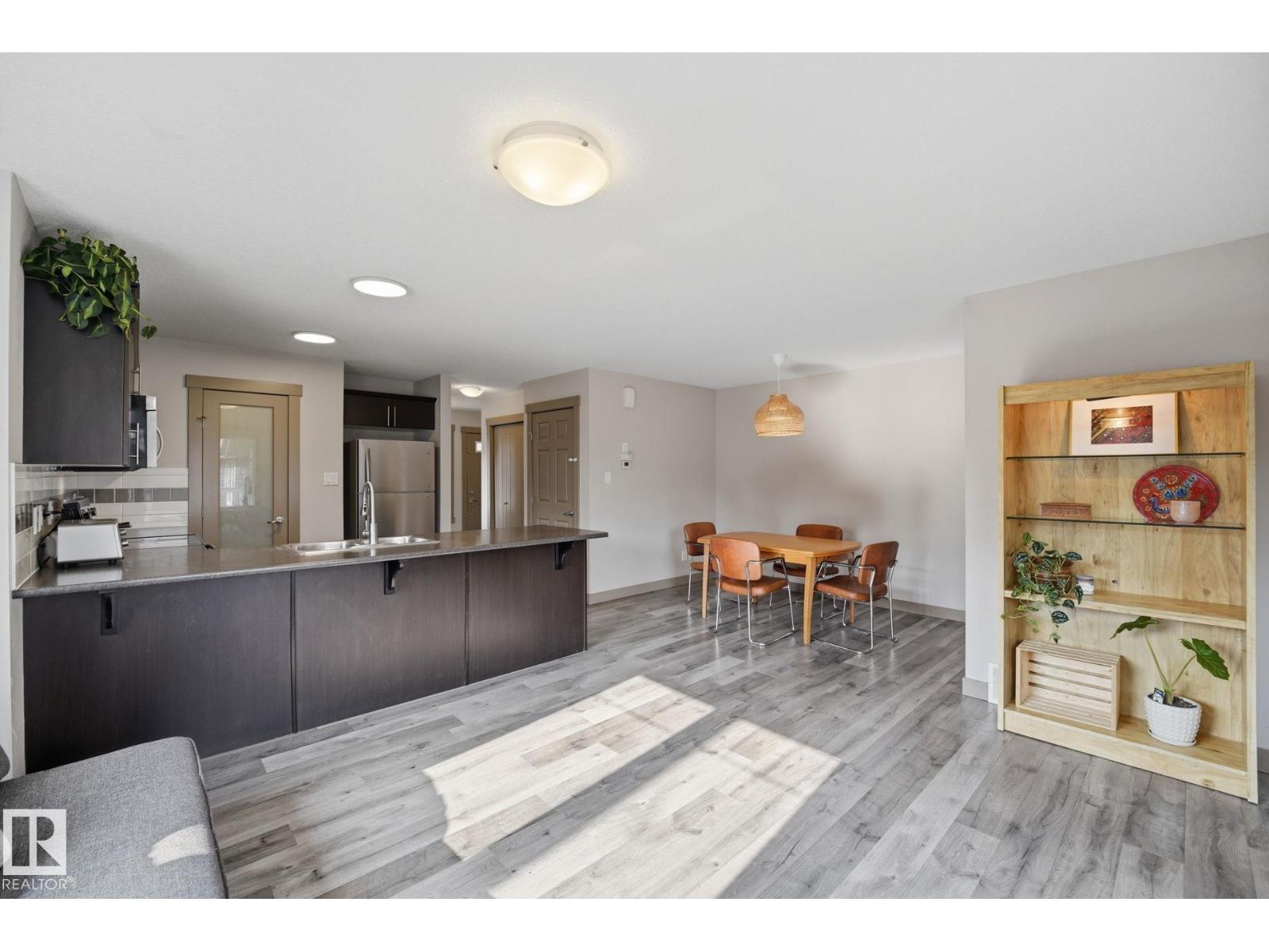17621 10 AV SW - 16