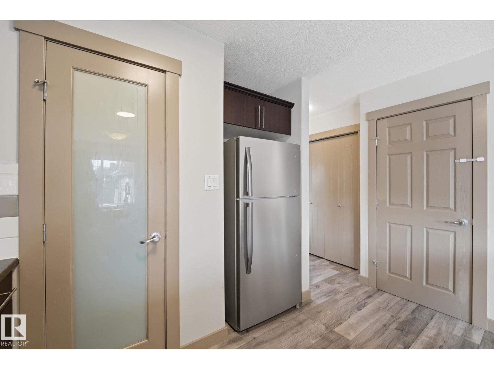 17621 10 AV SW - 9