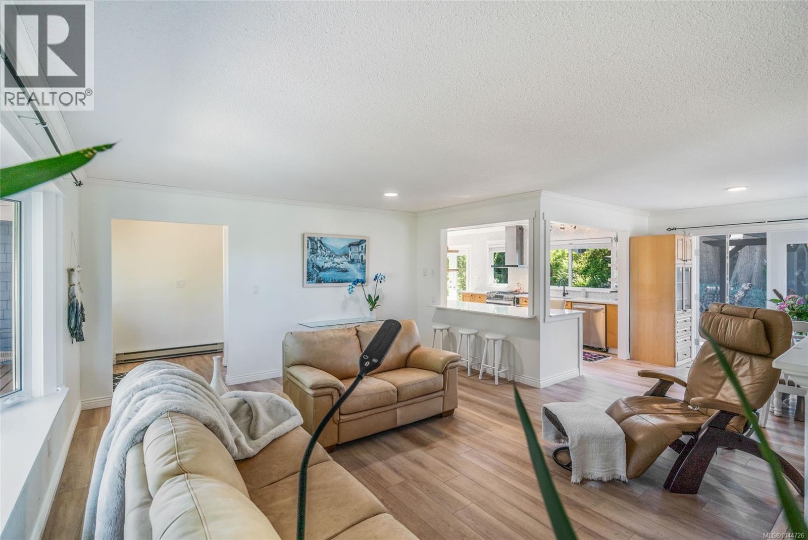560 Eaglecrest Dr - Image 19