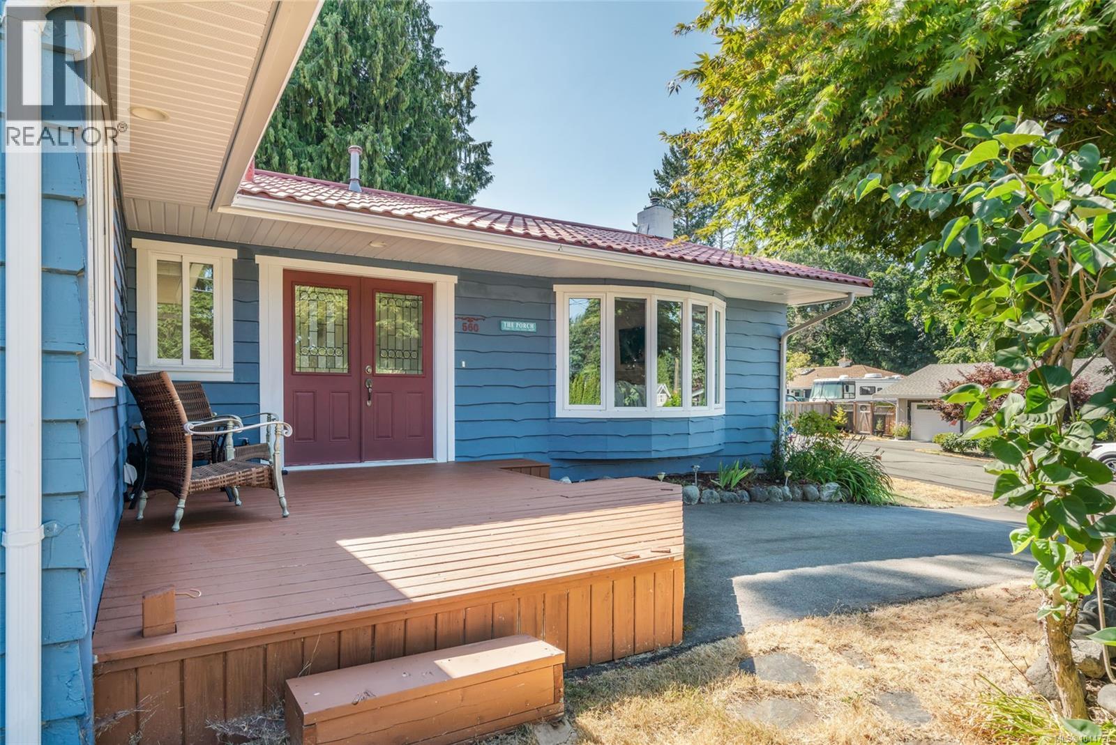 560 Eaglecrest Dr - 37