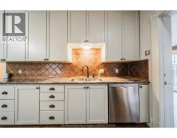 2pc Bathroom - 26 Kendall Street, Chatham, ON N7M2X5 Photo 8