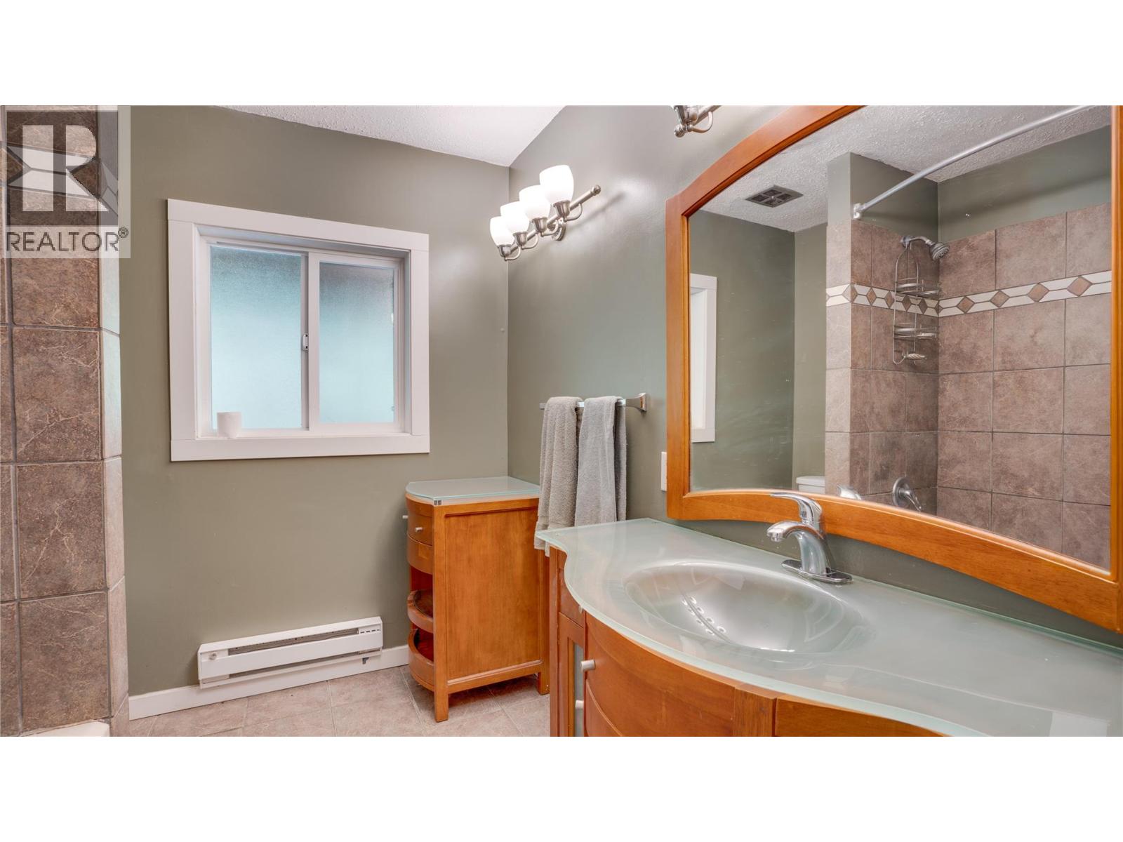 454 Grandview Bench Road - 29