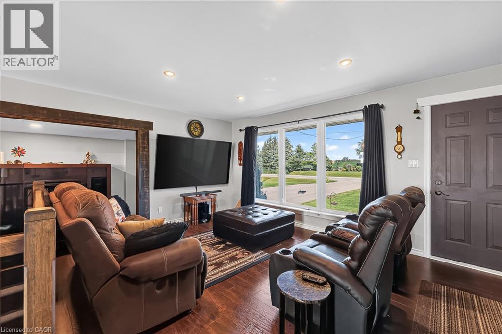 2-bedroom home for sale at 184726 CORNELL Road, Tillsonburg ON · photo 2 of 50