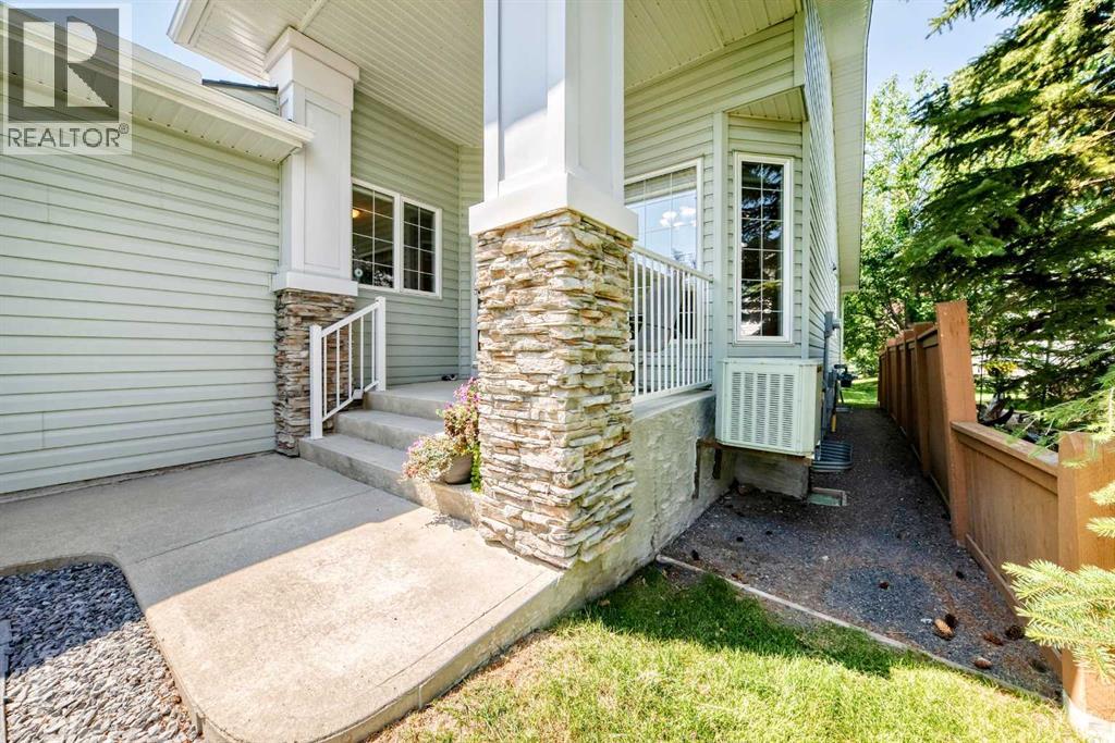 19 Rocky Ridge Villas NW, Rocky Ridge, Calgary photo 3