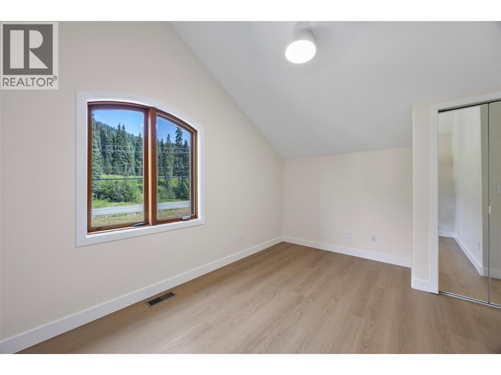 #3 2160 SUN PEAKS Road - 20