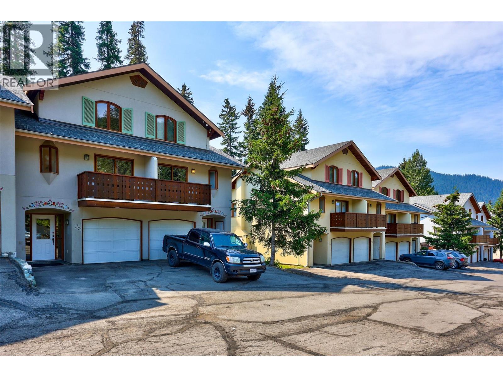 #3 2160 SUN PEAKS Road - 32