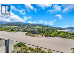 Kitchen - 8780 Braeburn Drive, Coldstream, BC V1B4E5 Photo 10