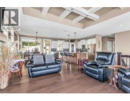 8780 Braeburn Drive, Coldstream, BC V1B4E5 Photo 11