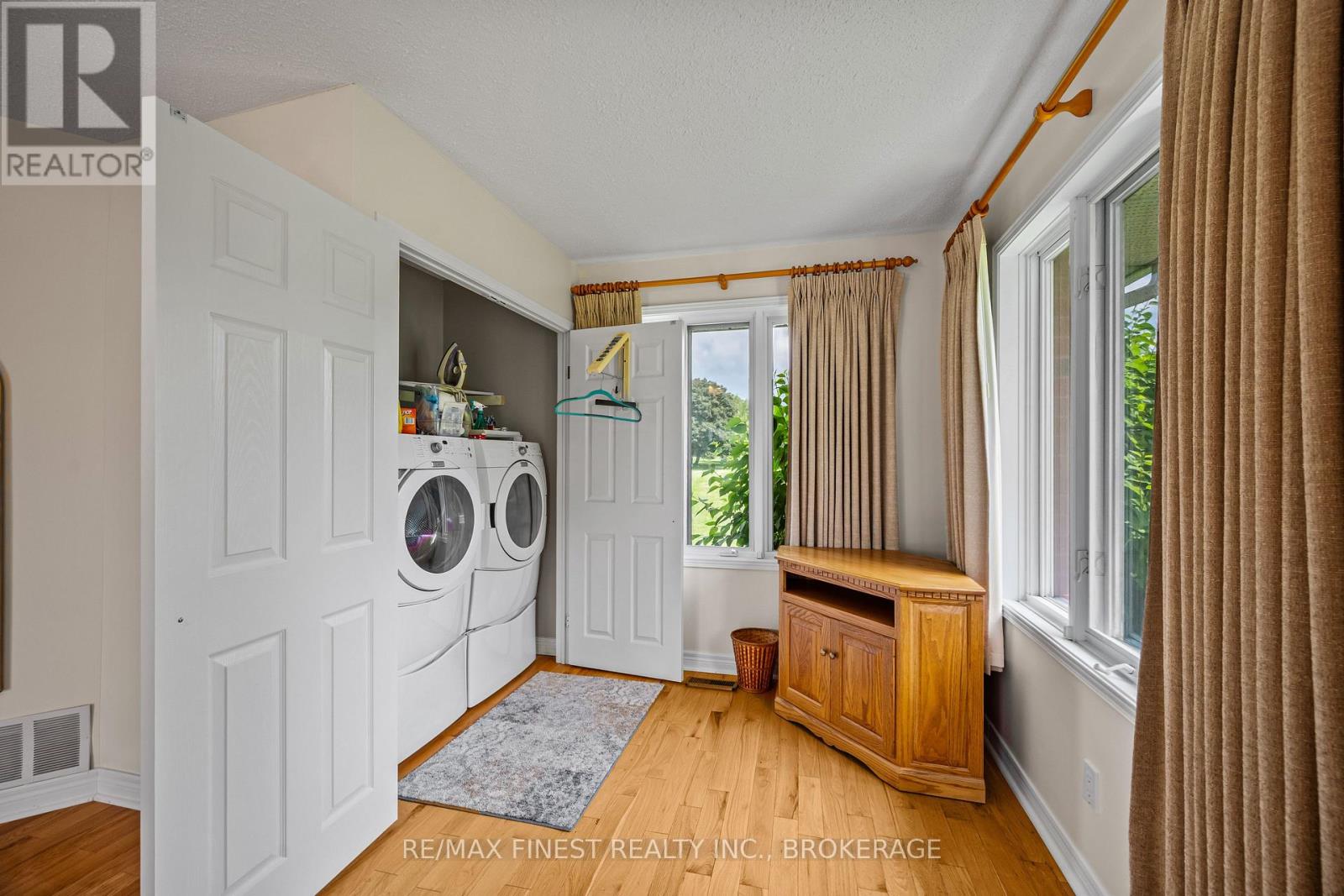 32 HOWE ISLAND DRIVE - Image 26