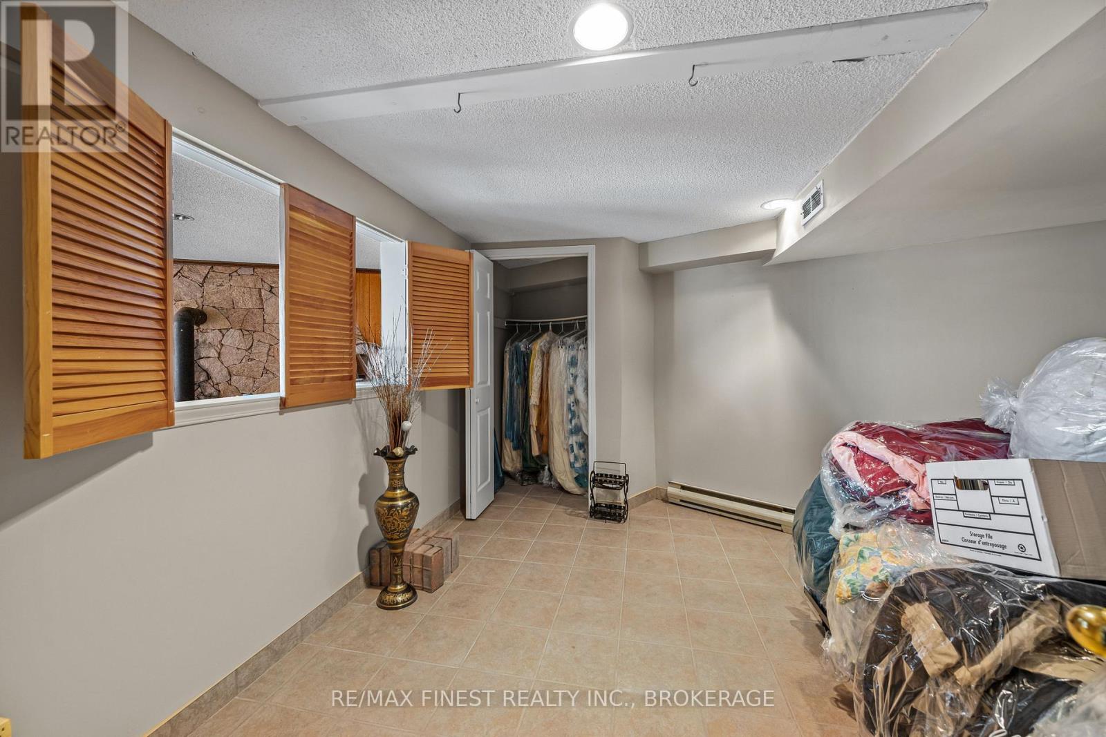 32 HOWE ISLAND DRIVE - Image 31
