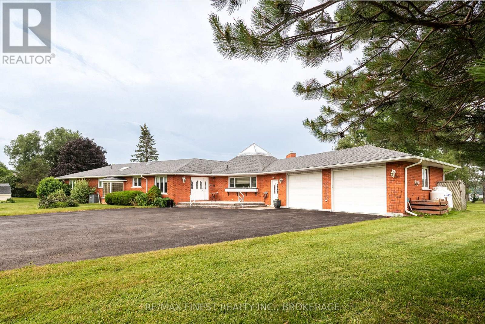 32 HOWE ISLAND DRIVE - Image 5