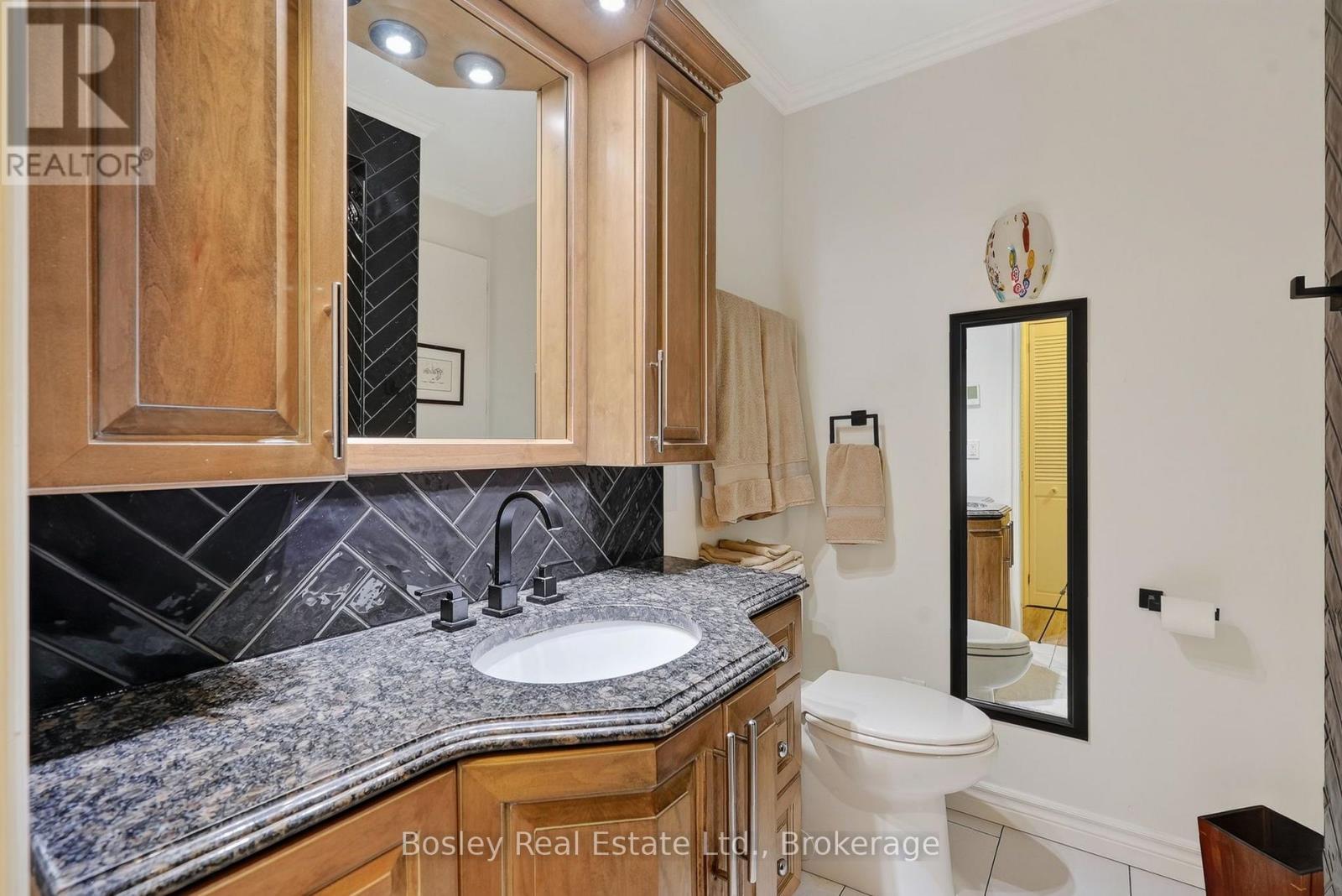 4 BALDWIN STREET - 28