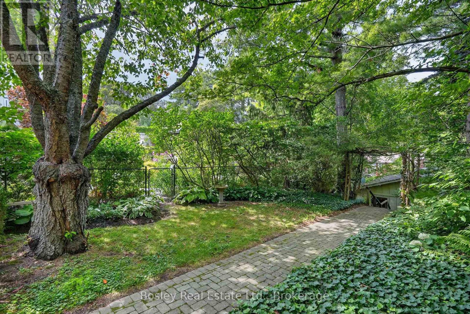 4 BALDWIN STREET - 39