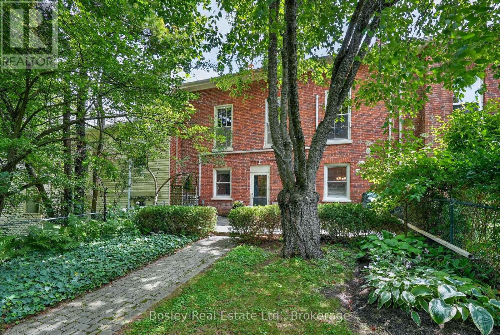 4 BALDWIN STREET - 40