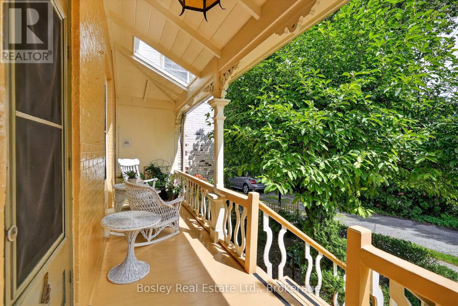 4 BALDWIN STREET - 6