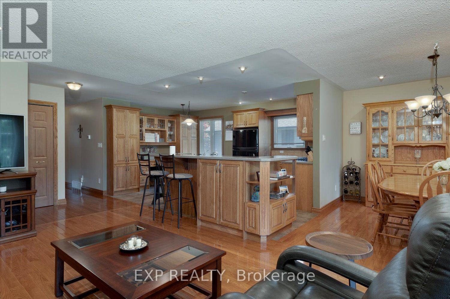225 MINNIE STREET - Image 6
