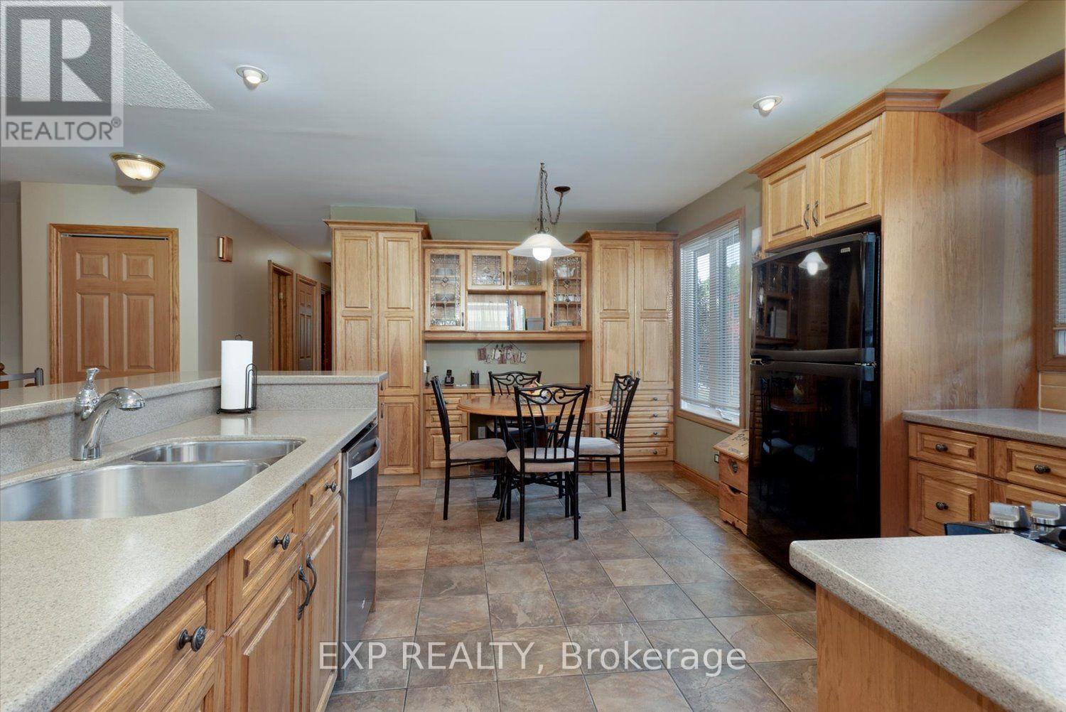 225 MINNIE STREET - Image 8