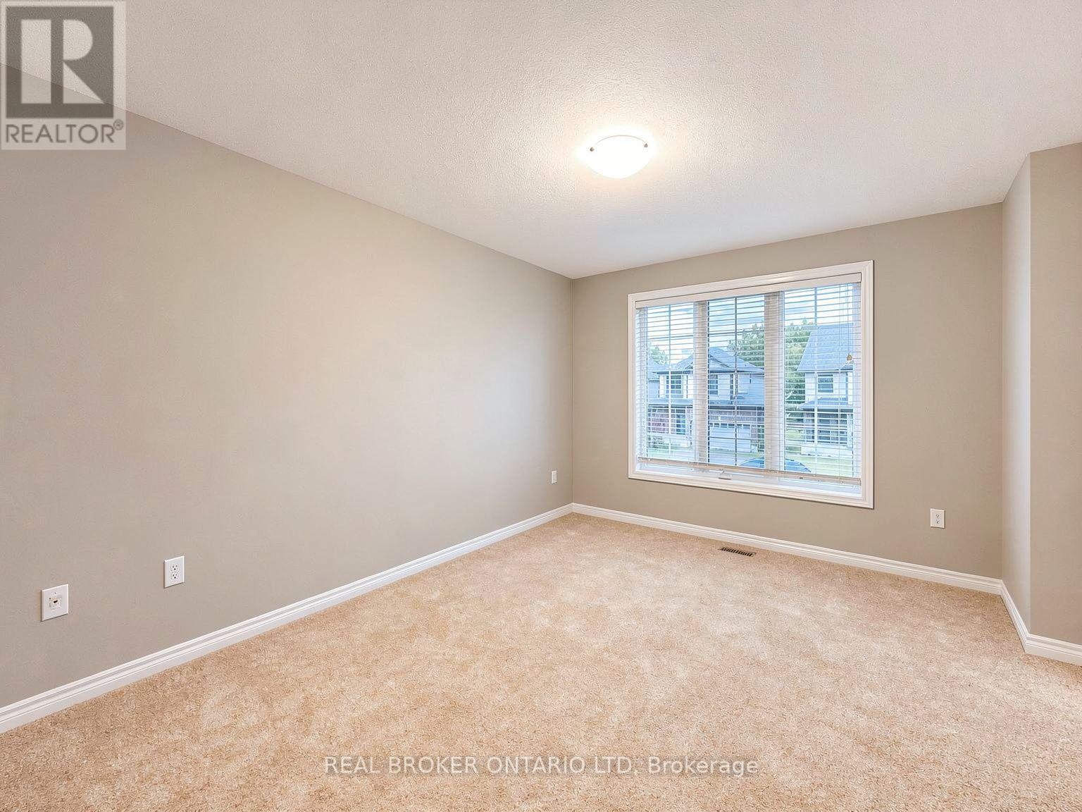 1054 OAKCROSSING GATE - Image 13