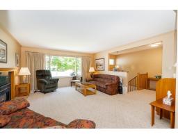 13852 Malabar Avenue, White Rock, BC V4B2X9 Photo 6