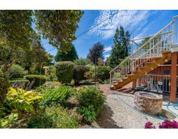 13852 Malabar Avenue, White Rock, BC V4B2X9 Photo 28