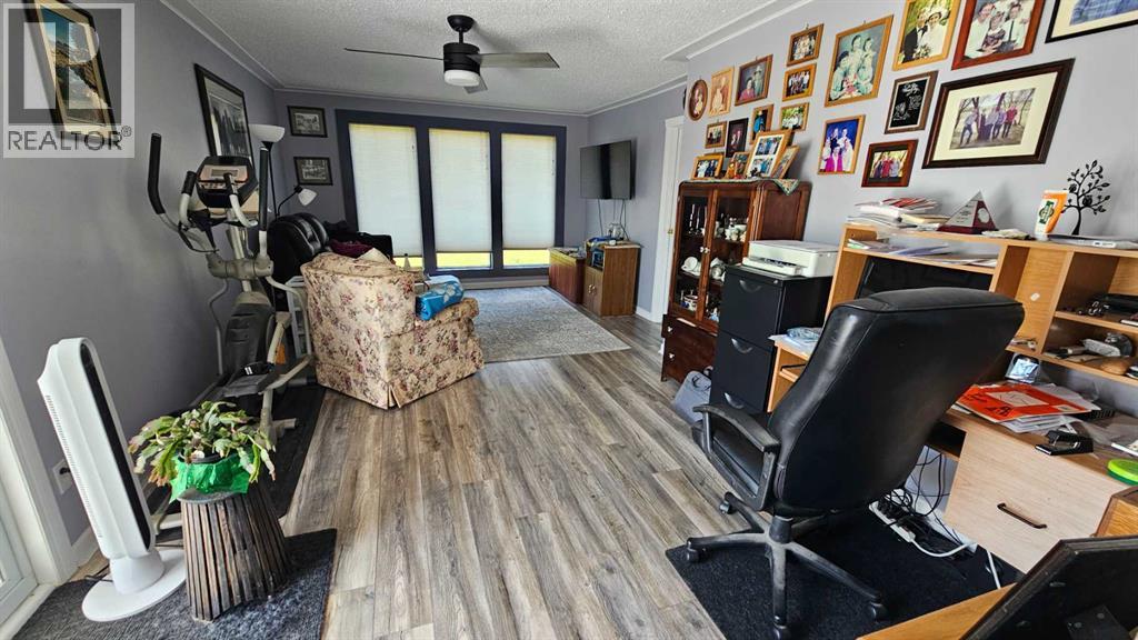35065 Range Road 85 - Image 20