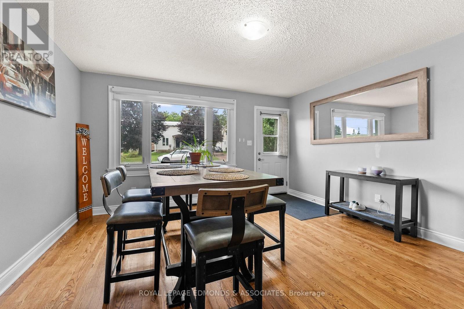 311 JULIEN STREET - 10