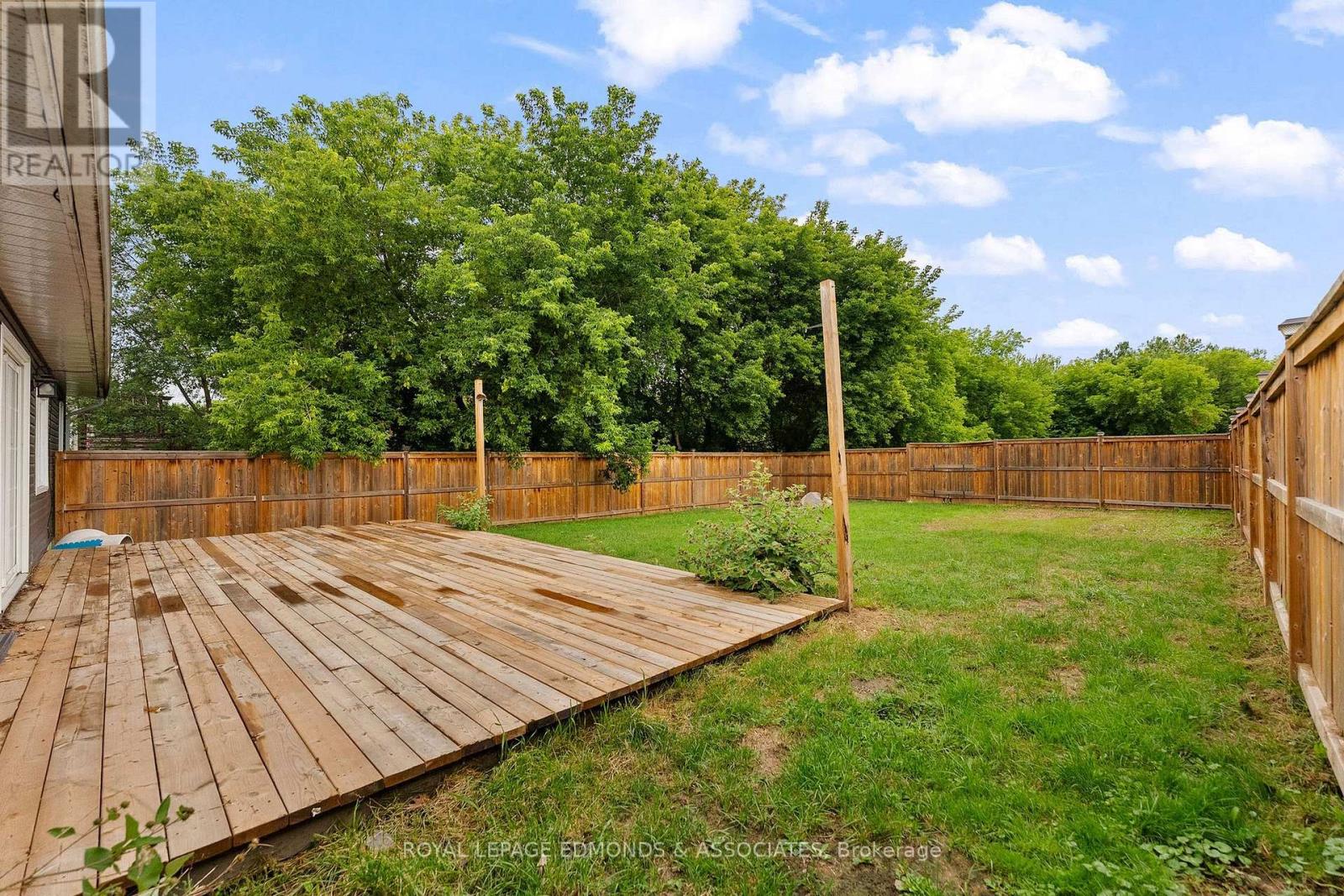 311 JULIEN STREET - Image 32