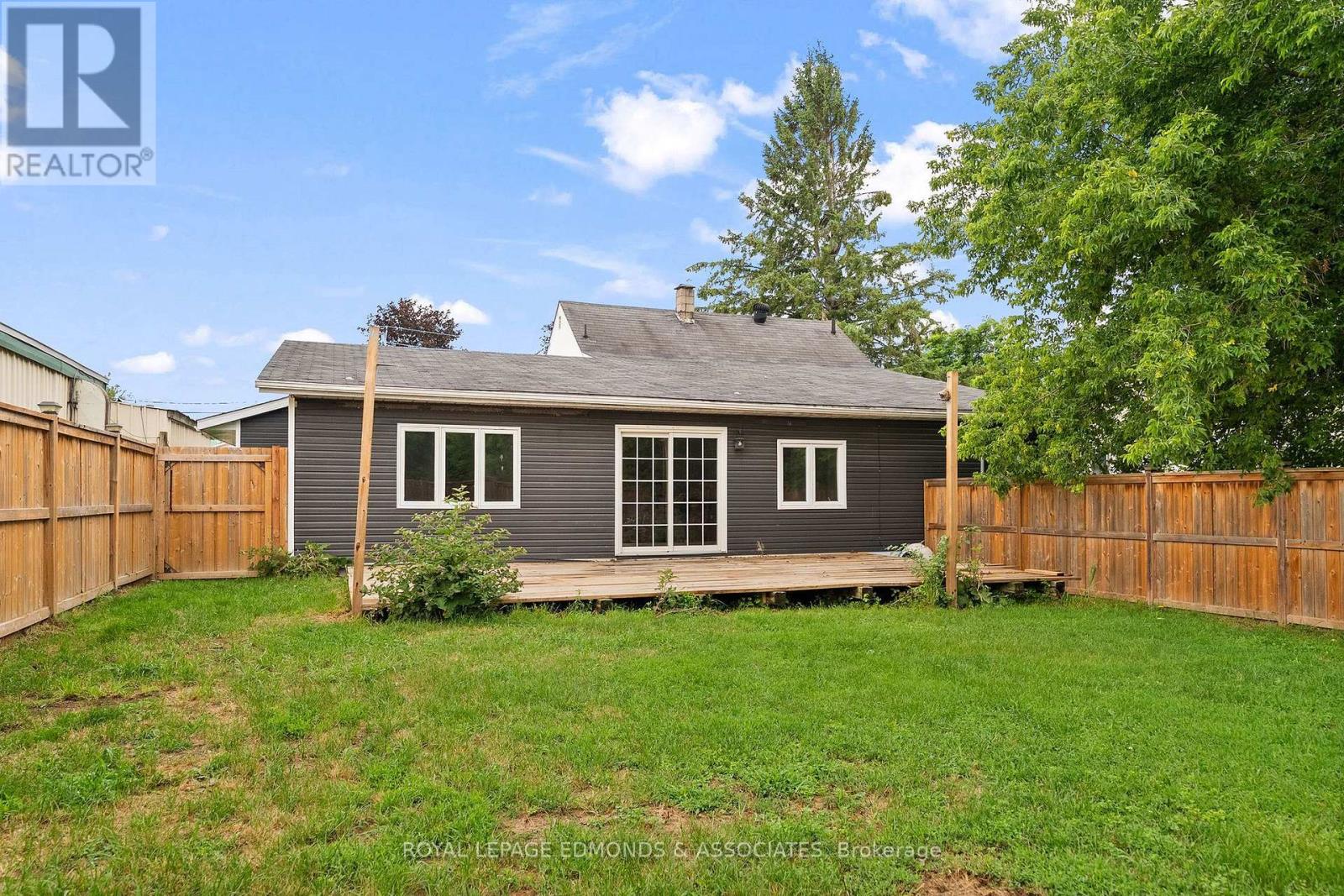 311 JULIEN STREET - Image 34