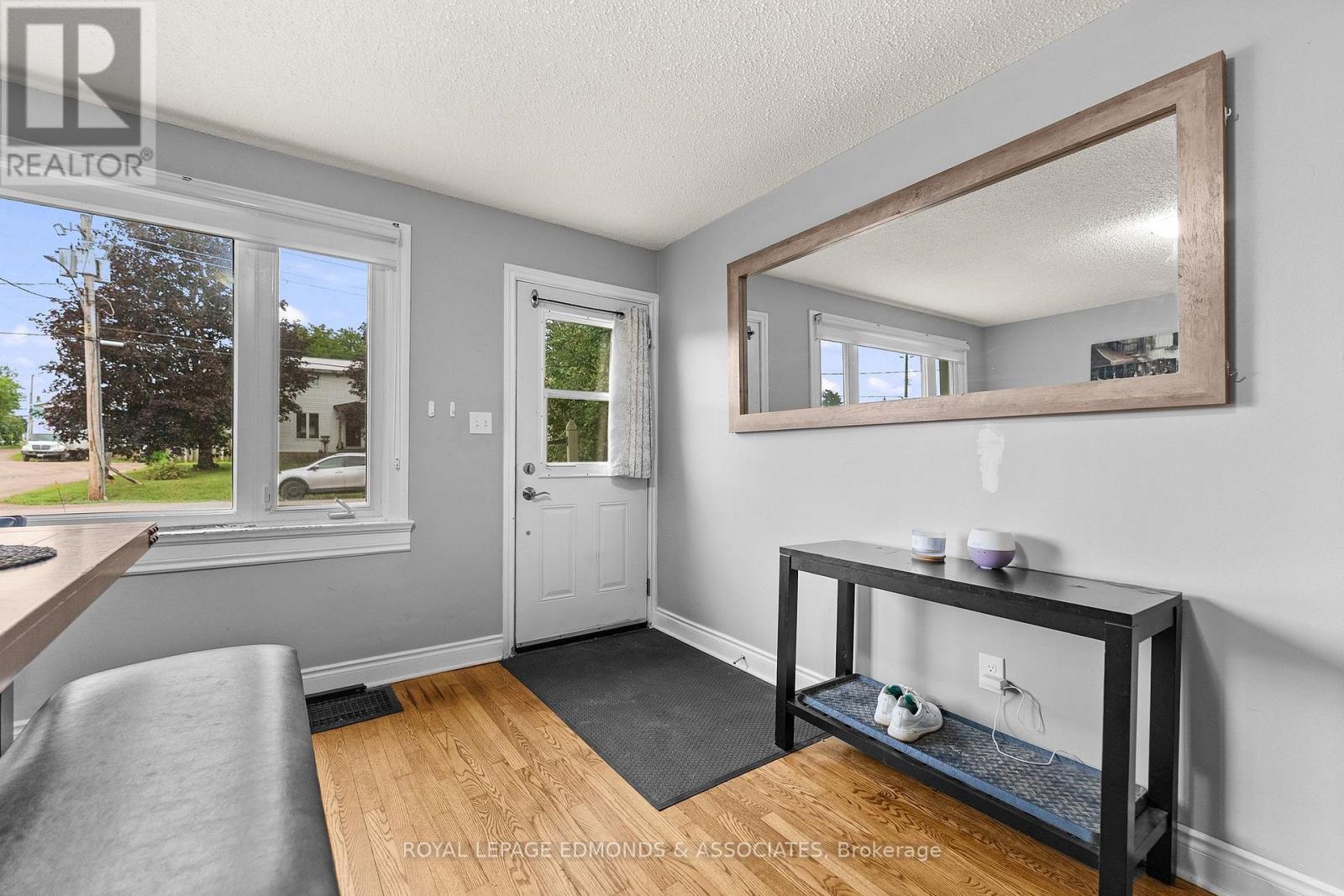311 JULIEN STREET - 8