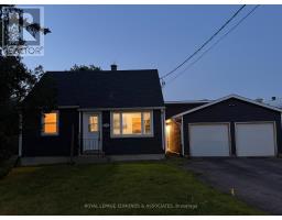 Family room - 311 Julien Street, Pembroke, ON K8A3P6 Photo 7