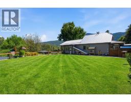 2200 Almond Gardens Road, Grand Forks, BC V0H1H4 Photo 26